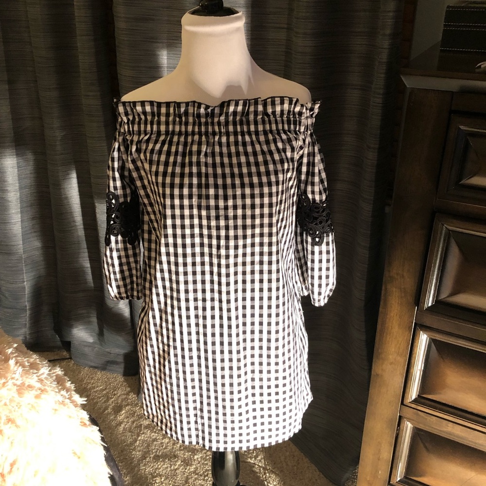 Romeo + Juliet Sumner Dress